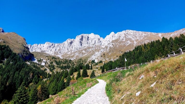 L’ALTA VIA DEL LATTE DAL PASSO DELLA PRESOLANA AL MULINO DI RUSIO